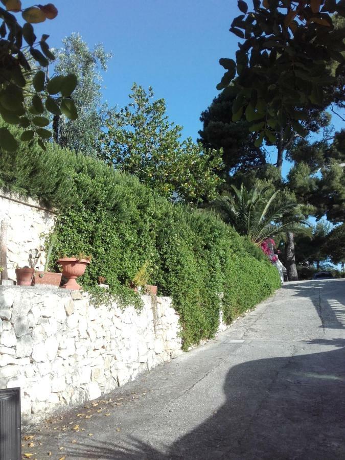 Casa Del Carrubo Villa เวียสเต ภายนอก รูปภาพ